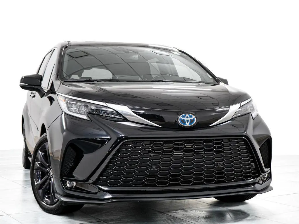Toyota Sienna 2024